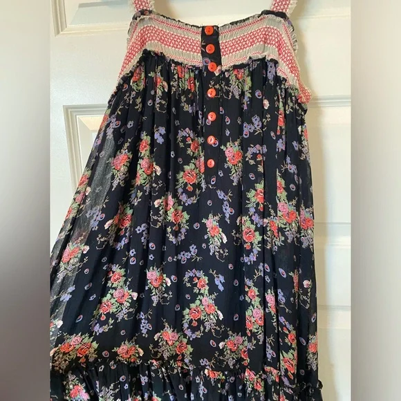 Floral midi dress - Picture 1 of 6